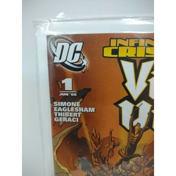 DC Comics Random Lot Villans United No 1 and Requiem for Shadowpact No 5 - Picture 5 of 5